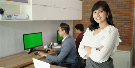 Office Manager Salary Guide How Much Do Office Managers Earn Wall
